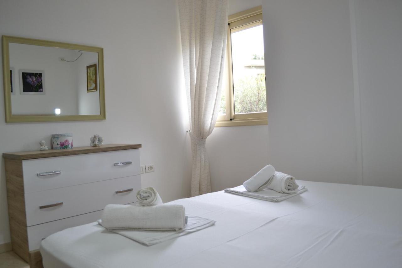 Flowers & Green 2 Bedrooms Apartment & Box Garage Vlorë Exteriör bild