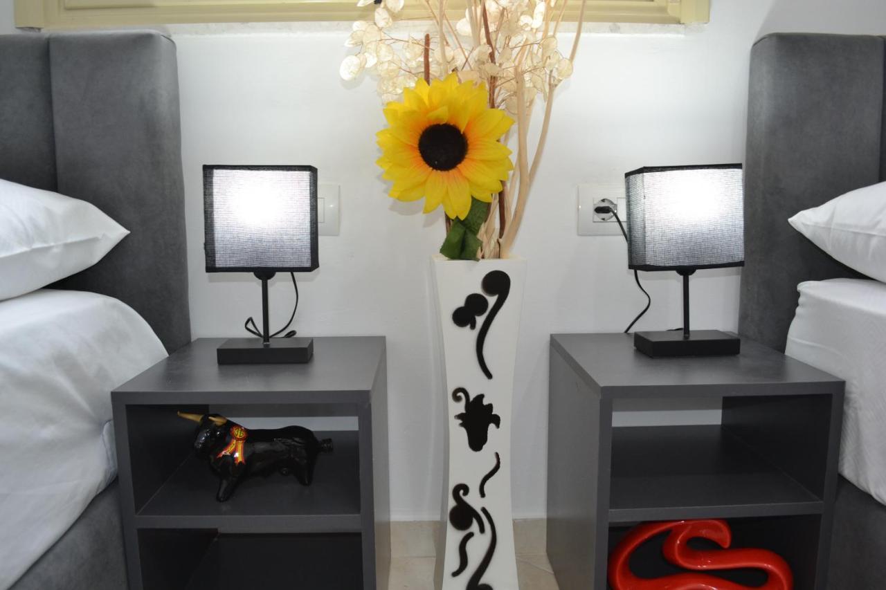 Flowers & Green 2 Bedrooms Apartment & Box Garage Vlorë Exteriör bild